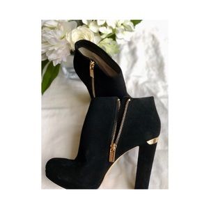 Michael Kors black suede ankle boots/booties US 7